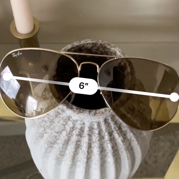Ray-ban gold aviator sunglasses. - Picture 2 of 5